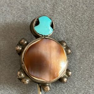 Beautiful vintage stick pin/hat pin.